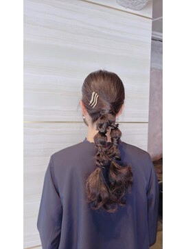 エルバイラビス 大宮(elu by lovis) 《あやね》ヘアセット／編みおろし