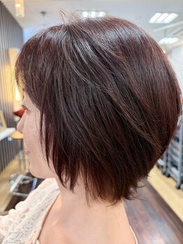 アット(At!)の写真/熟練の技術で大人髪の悩みに寄り添う。年齢による変化を美しさに変える、一生モノのプライベートサロン。