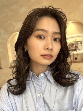 オアシスアヴェダ ザ・ペニンシュラ東京(OASIS AVEDA) #セミロング・ゆるふわウェーブ・くせ毛風パーマ20代30代銀座