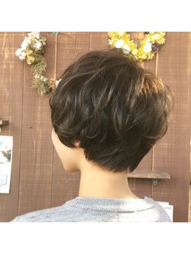 セシカアージュ(Cesica age) ちょっぴり重めのマッシュショート