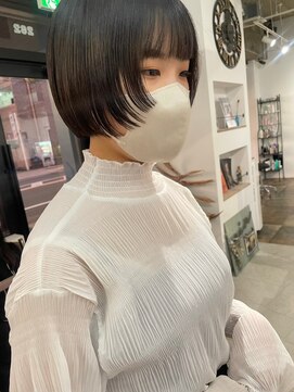 クイン(qin) 周りと差がつく前上がりボブ