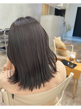 ノイ(noi) ボブ　切りっぱなし　ストレートヘア　縮毛矯正