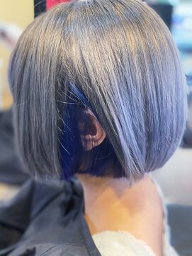 メイプルフェロー(MAPLE fellow) 20代30代大人可愛い透明感インナーカラーネイビーボブアッシュ