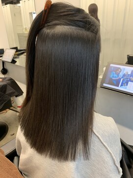 ココ 本八幡(KOKO) ★デザインカラー/レイヤーカット/ウェットヘアオリーブベージュ