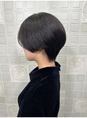 黒髪マッシュショート