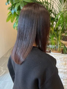 カミソメヤイロドリ(髪染やIRO-D-ORI) グレージュカラー ダークカラー ストレート セミロング 艶髪