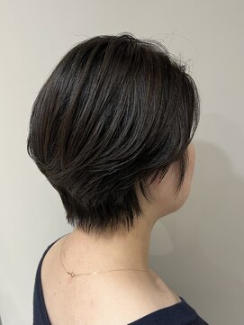 アンベリールフルー(EMBELLIR fleur) うるツヤカラー×大人ショート