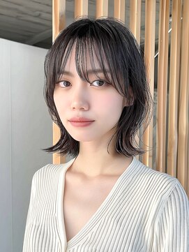 エフフォーユアヘアー(F for your hair) 外ハネワイドバングレイヤー顔周りカット暗め透明感カラー