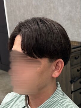 フイ 新宿3丁目(Hui) フェザーパーマ/グレーブルーカラー/刈り上げショートパンク