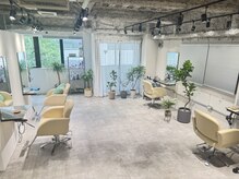 「非日常の中で心からくつろぎ、あなた本来の美しさに出会える場所」【マンツーマン美容室/少人数美容室】