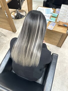 ルートヘアー(Root Hair) ブリーチ/アンブレラカラー/ダブルカラー