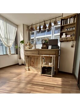 ヘアーランプ(hair Lamp)の写真/温かい雰囲気の少人数サロン☆心までほどける癒やしで、大型店が苦手な方も♪