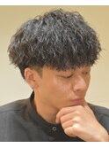 黒髪王道マッシュ縦落ちツイストスパイラルパーマ