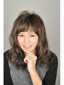 ヘアスペース ロケット(hair space Rocket) ３Dウルフ