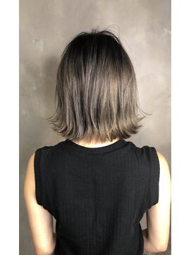 ザ ヘア ディードットログ(The hair D.Log) 3Dバレイヤージュ外ハネボブ