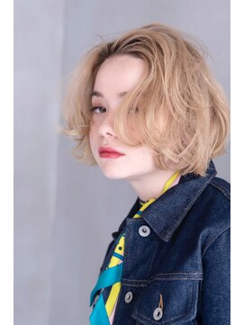 ロジッタ(ROJITHA) 【ROJITHA】ホワイトアッシュベージュ×ランダムカール