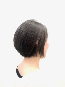 クオリス 上福岡店(QUALIS) 30代40代50代/白髪染め/艶カラー/ショートボブ/透け感/アッシュ