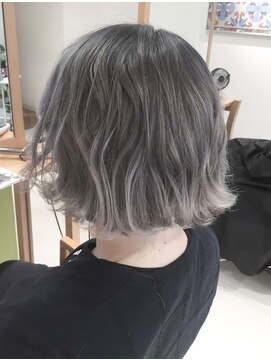 デイズ(days) ラベンダーアッシュカラー/可愛いこてまきボブヘア