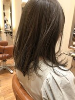 ビュートリアム265(BEAUTRIUM 265) セミロングレイヤーカット レイヤーロング オリーブベージュ銀座
