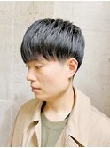 黒髪ツーブロ刈り上げマッシュ　築地