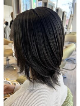 ビスイル 秋葉原店(Vis ill) くびれボブミニウルフ透明感シルバーアッシュグレージュカラー