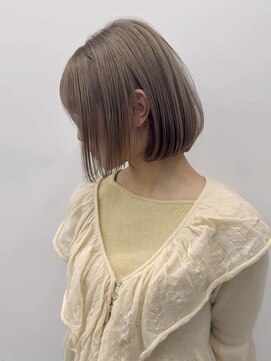 ジュイル シブヤ(JEWIL SHIBUYA) 透明感溢れるグレージュのカラー