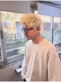 20代/ホワイトブリーチ/ホワイトカラー/スパイキーショート