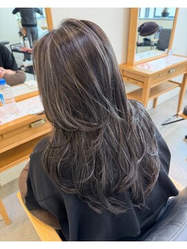 ヘアーポケット リタ(HAIR POCKET ritta) レイヤーカット×外国人風ハイライト4.18