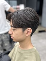 オーバルバイアピッシュ(OVARL by apish)&nbsp;フェザーパーマ毛流れセンターパートニュアンスパーマメンズ