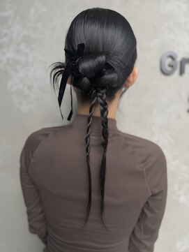 コトナ(kotona) 【リボンカチモリヘア三つ編み】三つ編みヘア編み下ろしヘア渋谷