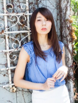 オートクチュールランコントレ(Haute Couture Rencontrer) 幅広く愛されるレイヤーカット