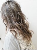 ハイトーンベージュ＿結婚式,前下がり,斜めバング