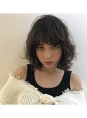 【くびれセミディデザインカラー丸みショート無造作カール】
