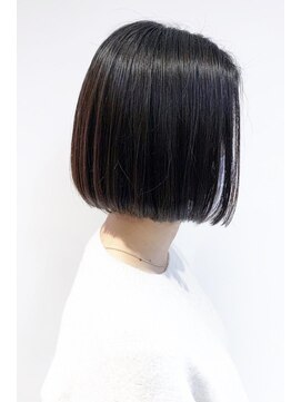 ビアンコ(BlANCO) 【BLANCO北堀江】ナチュラルな前下がりボブ