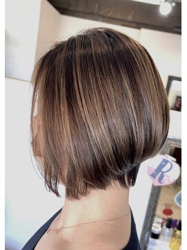 プリーモ ヘアー レガロ(Primo hair REGALO) 【REGALO】大人可愛い20代.30代.40代前下がり/小顔ショート☆