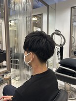 ＠shino_ne197/ツーブロックマッシュ/束感ショート