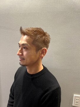 デイジー(Daisy) ミルクティーベージュモヒカンスタイル