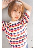 グレージュカラーシルキーべージュ、デザインカラー斜めバング