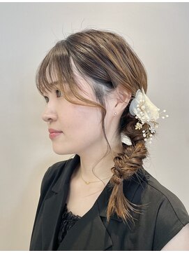 イラ(Era) サイドヘアアレンジ