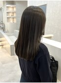 細めハイライト×切りっぱなしボブ