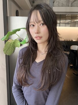 ノブレス ノアール(NOBLESSE NOIR) ロングレイヤーカット/シースルーバング/ハイレイヤー/顔まわり