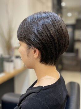 テイラー(TAILOR)の写真/再現性の高いショートスタイルで、毎日のお手入れが簡単に◎女性らしさのあるショートヘアに！