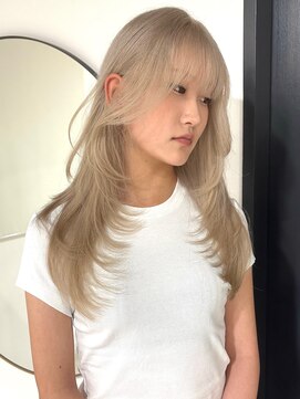 フリーク(FLEEK) ベージュカラー