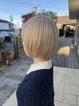 ディプティック ヘアー チェンジ ミュージアム(diptych Hair Change Museum) ブロンドボブ