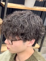 オーバル ジングウマエ(OVARL jingumae)&nbsp;波巻きシャドウパーマラウンドマッシュ