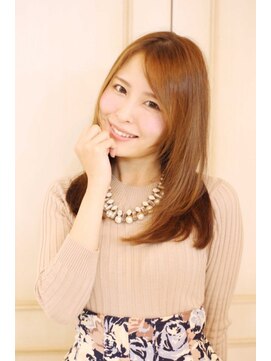 フォルテ 藤枝エピ店 ツヤサラミディアムスタイル