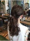 結婚式、ちょっとしたパーティーにも使える簡単ヘアセット