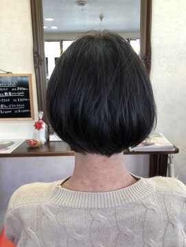 ヘアクリニック サロン プティ 丸みショートボブ