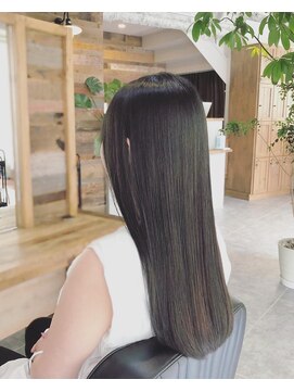 サーティースリー 石川町店(Thirty3) サラツヤツルピカストレート