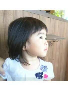 ヘアーサロン プアメリア(Puamelia) かわいいキッズカット女の子ミディアム